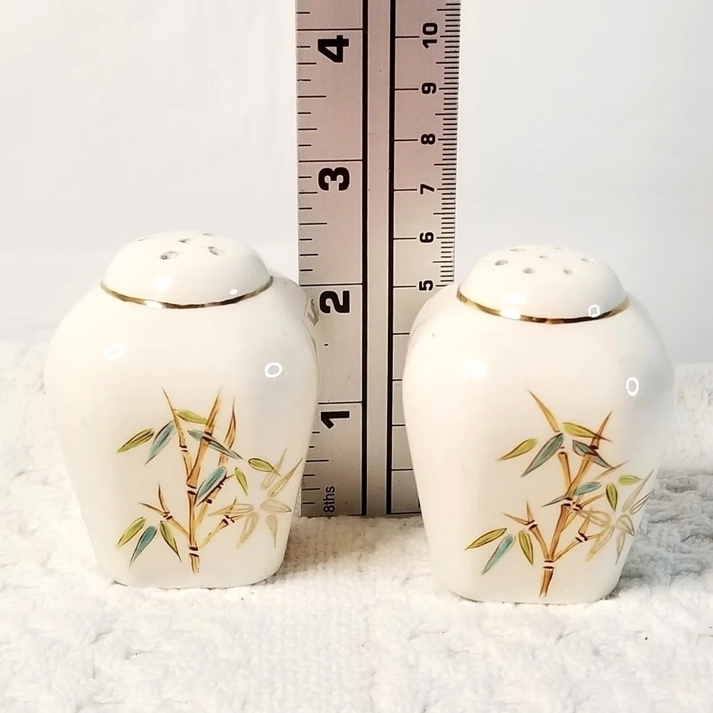 White Bamboo Design Salt and Pepper Shakers, Oriental Country Cottagecore Style
